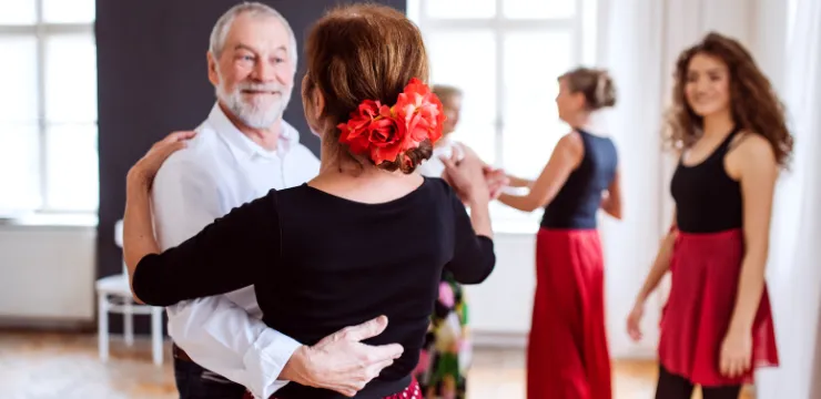 เคล็ดลับเลือกเพลง First Dance ให้ปังพร้อมจังหวะเต้นรำที่ใช่สำหรับบุคลิกของคุณ
