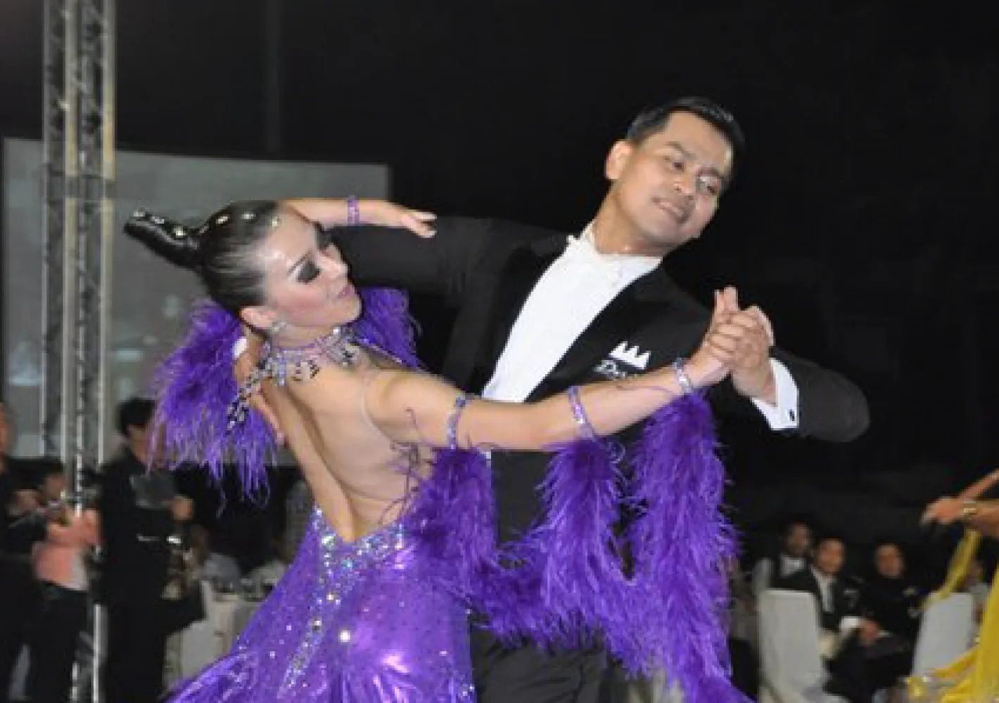 Moda dance studio โรงเรียนสอนเต้น สอนเต้นลีลาศ สอนเต้นรำ ไม่มีพื้นฐานก็เรียนได้